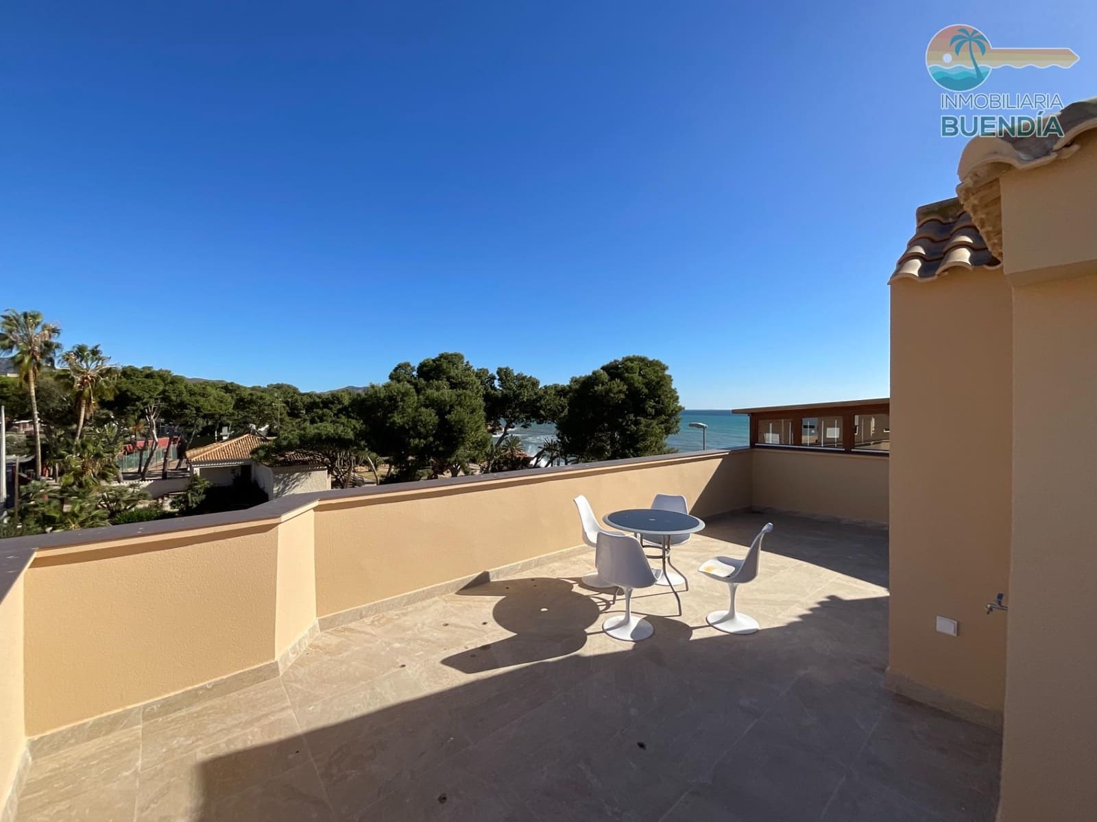 4 bedroom Apartment for sale in Isla Plana - € 475,000 (Ref: 9599621)