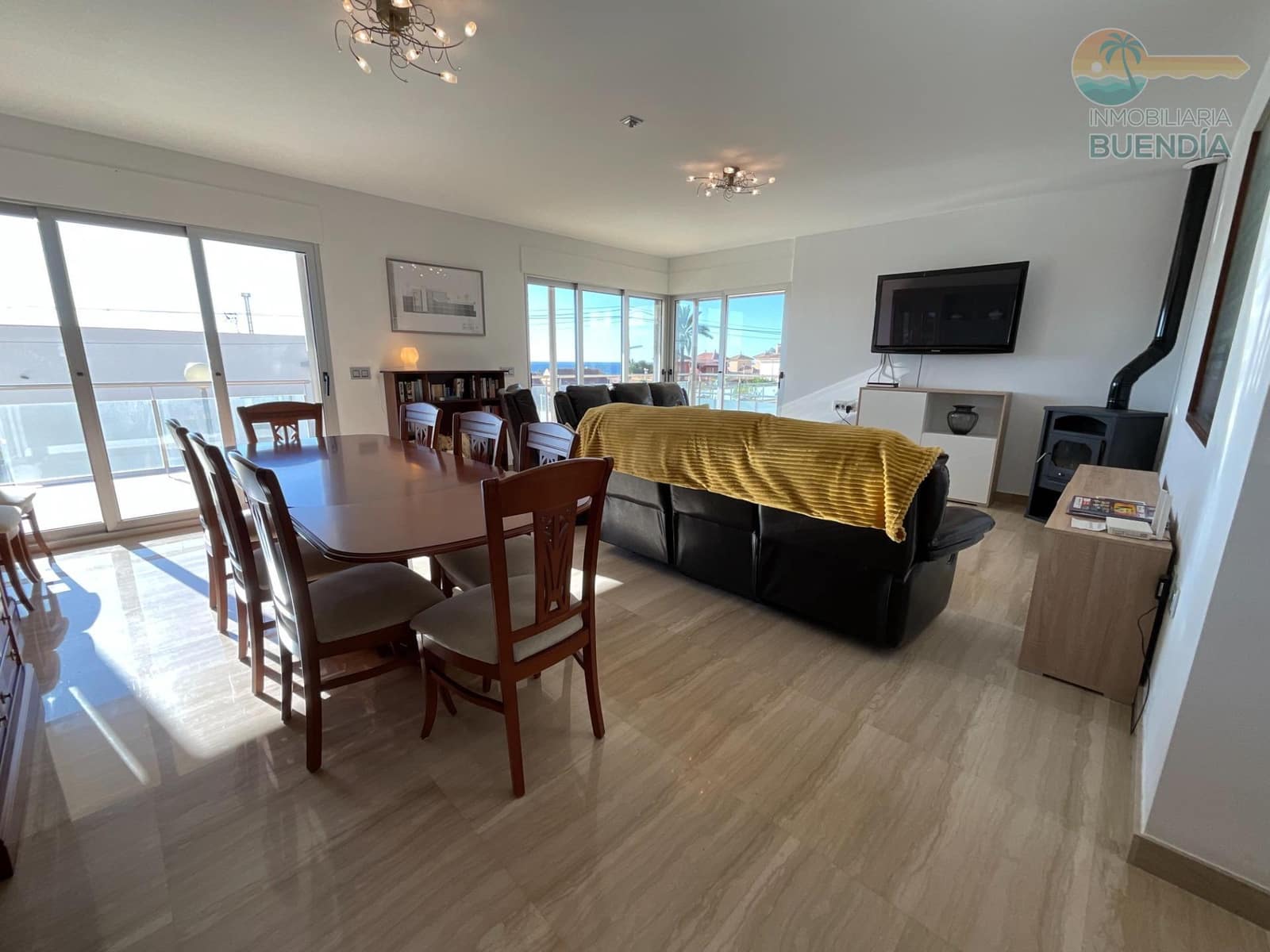 5 bedroom Villa for sale in Bolnuevo with pool garage - € 975,000 (Ref: 9615573)