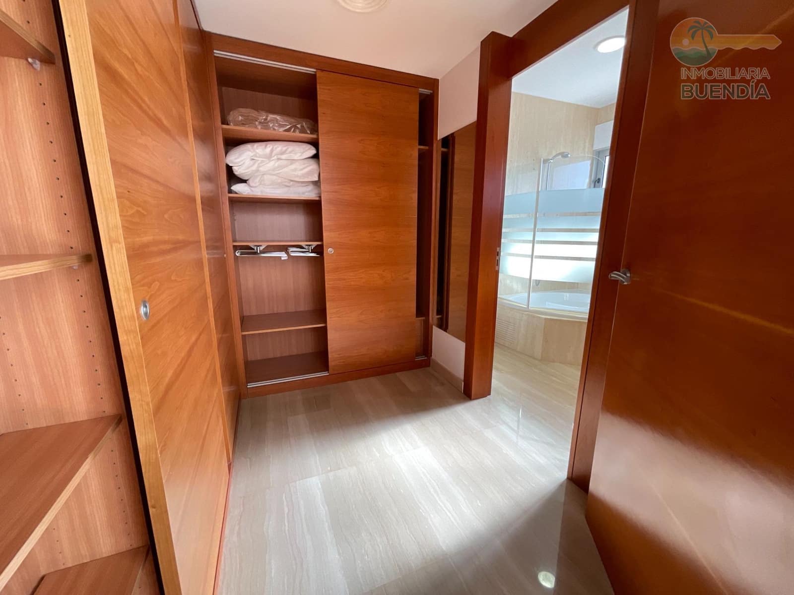 5 bedroom Villa for sale in Bolnuevo with pool garage - € 975,000 (Ref: 9615573)