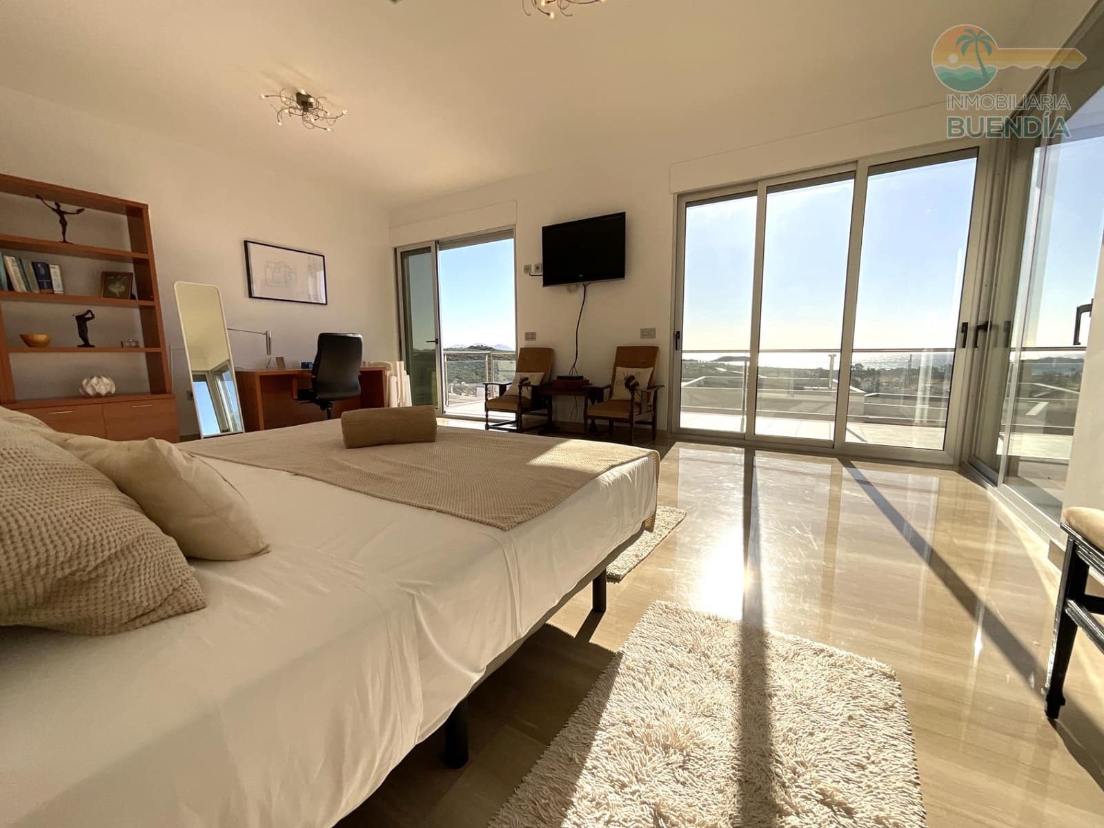 5 bedroom Villa for sale in Bolnuevo with pool garage - € 974,900 (Ref: 9615573)