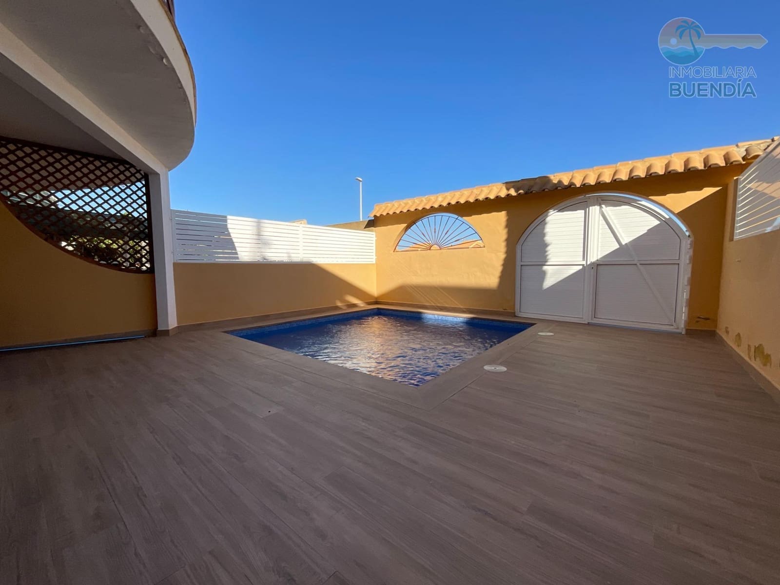 4 bedroom Apartment for sale in Puerto de Mazarron with pool - € 304,900 (Ref: 9625778)