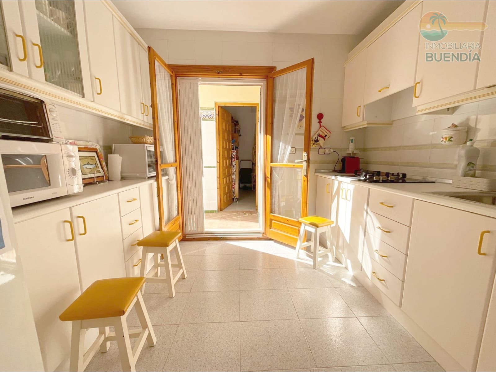 4 bedroom Apartment for sale in Puerto de Mazarron with pool - € 304,900 (Ref: 9625778)