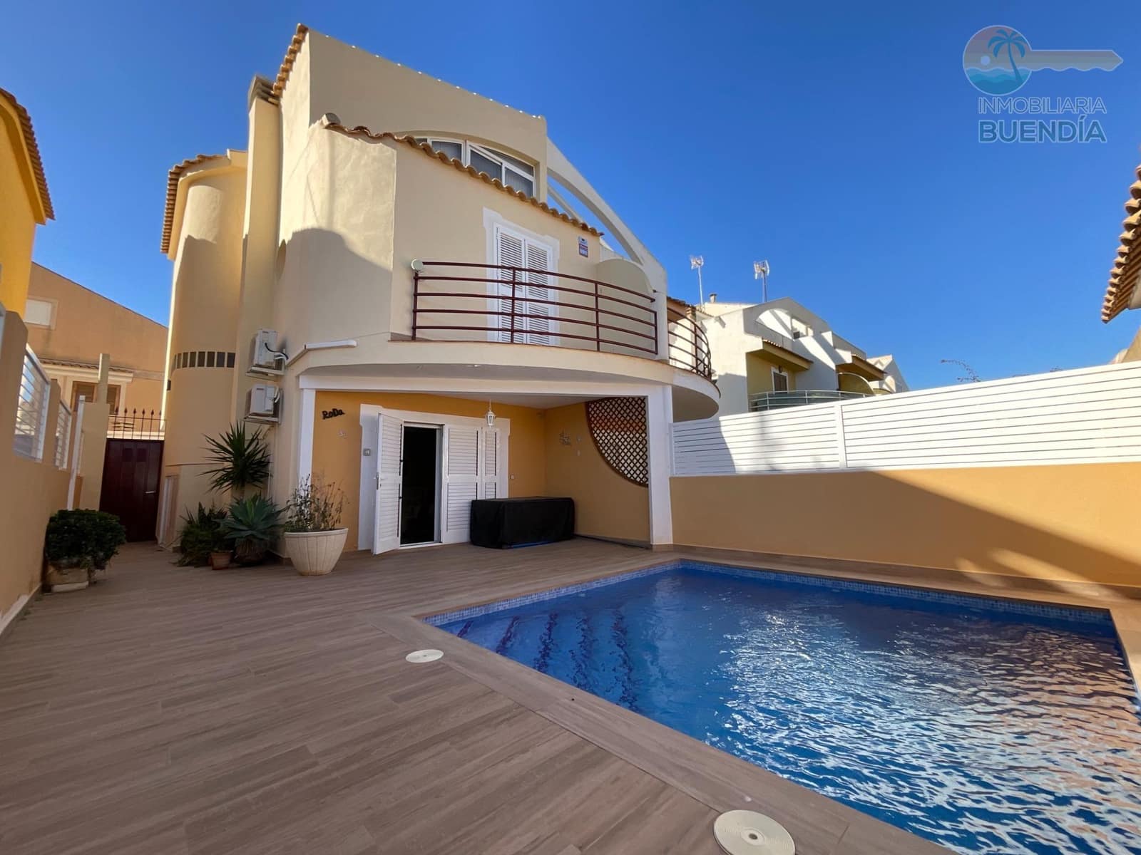 4 bedroom Apartment for sale in Puerto de Mazarron with pool - € 304,900 (Ref: 9625778)