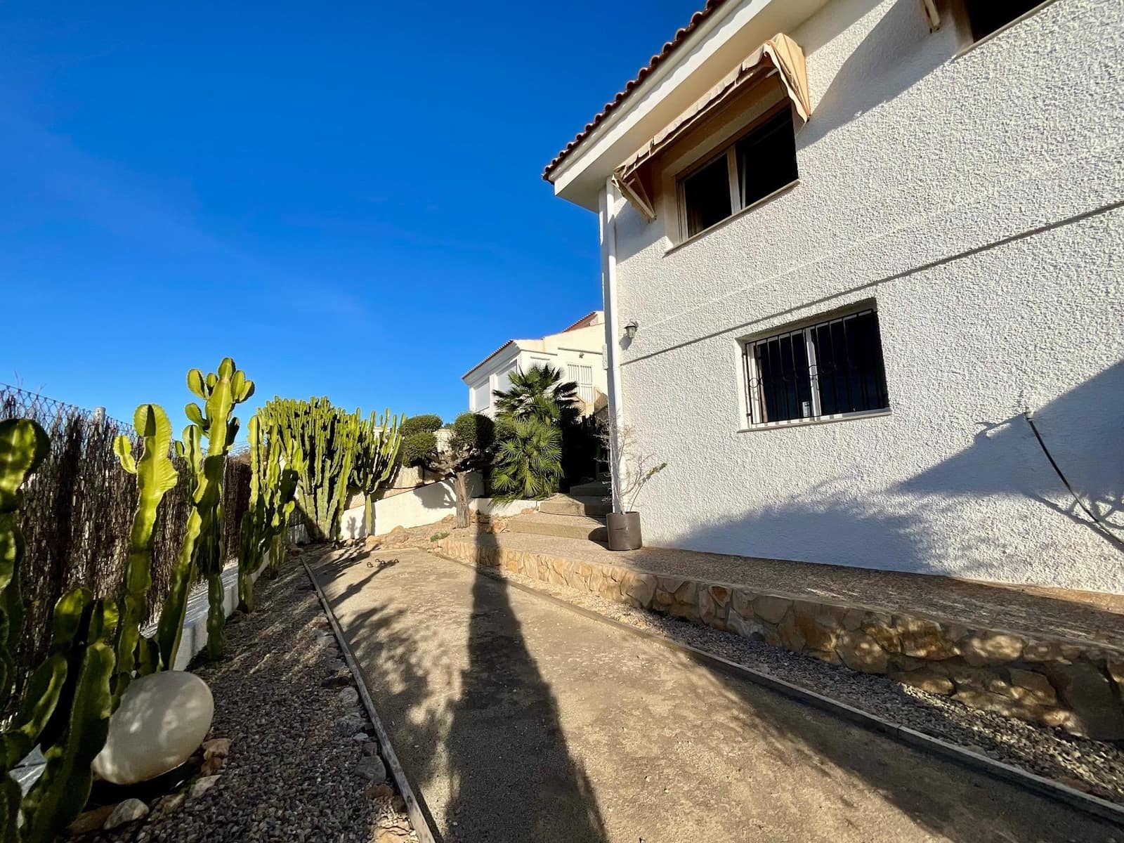 5 bedroom Villa for sale in Cartagena with garage - € 834,000 (Ref: 9640384)