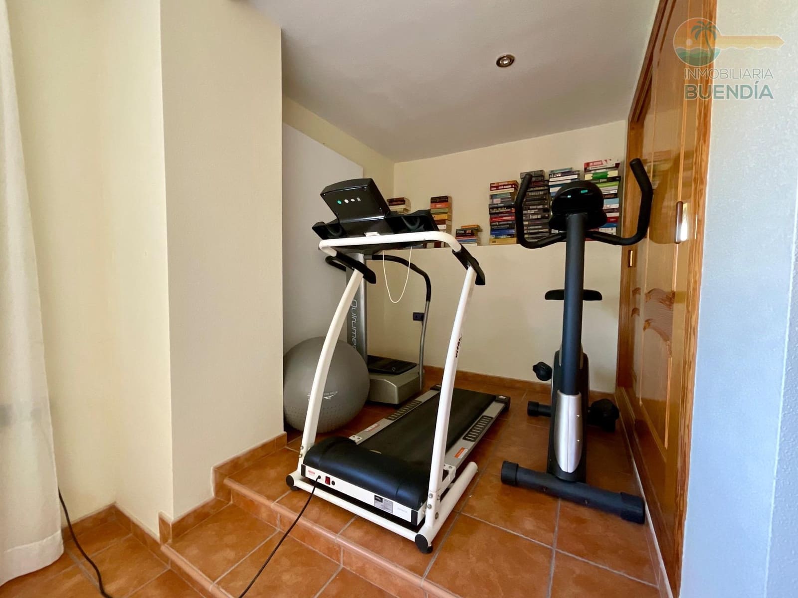 5 bedroom Villa for sale in Mazarron with pool garage - € 834,000 (Ref: 9640384)