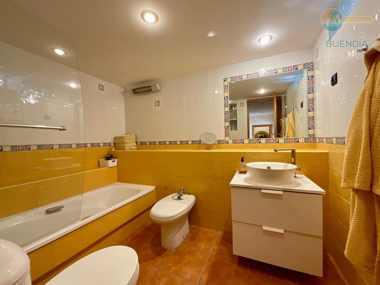 5 bedroom Villa for sale in Mazarron with pool garage - € 834,000 (Ref: 9640384)