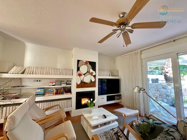 Chalet de 5 habitaciones en Los Puertos, Cartagena en venta con piscina garaje - 834.000 € (Ref: 9640384)