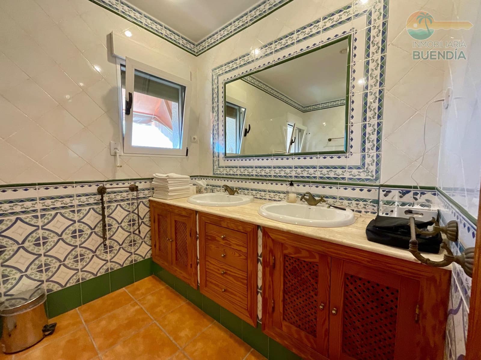 5 bedroom Villa for sale in Mazarron with pool garage - € 834,000 (Ref: 9640384)