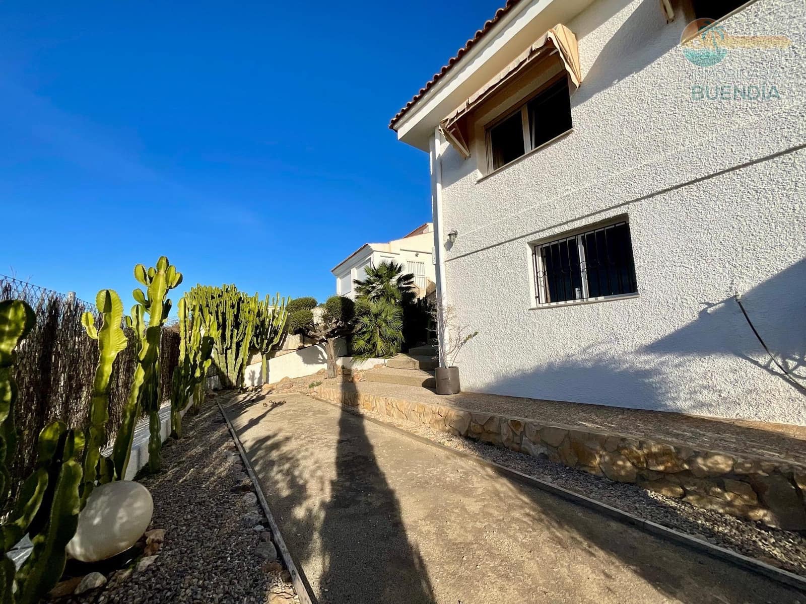 5 bedroom Villa for sale in Mazarron with pool garage - € 834,000 (Ref: 9640384)