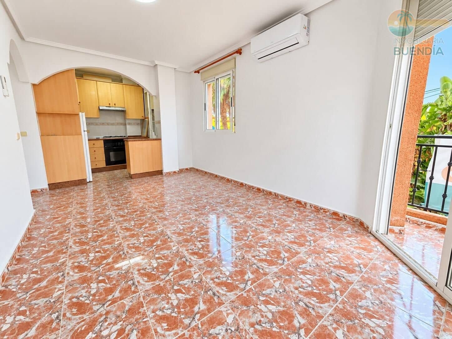 Apartamento de 2 habitaciones en Puerto de Mazarron en venta - 124.900 € (Ref: 9652101)