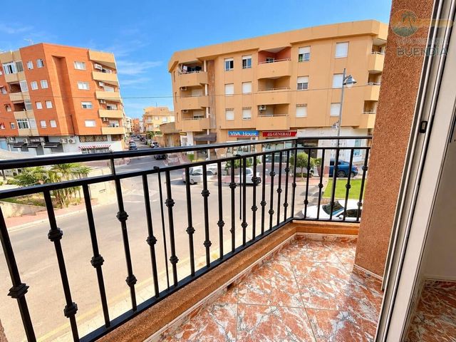 Apartamento de 2 habitaciones en Puerto de Mazarron, Mazarrón en venta - 124.900 € (Ref: 9652101)