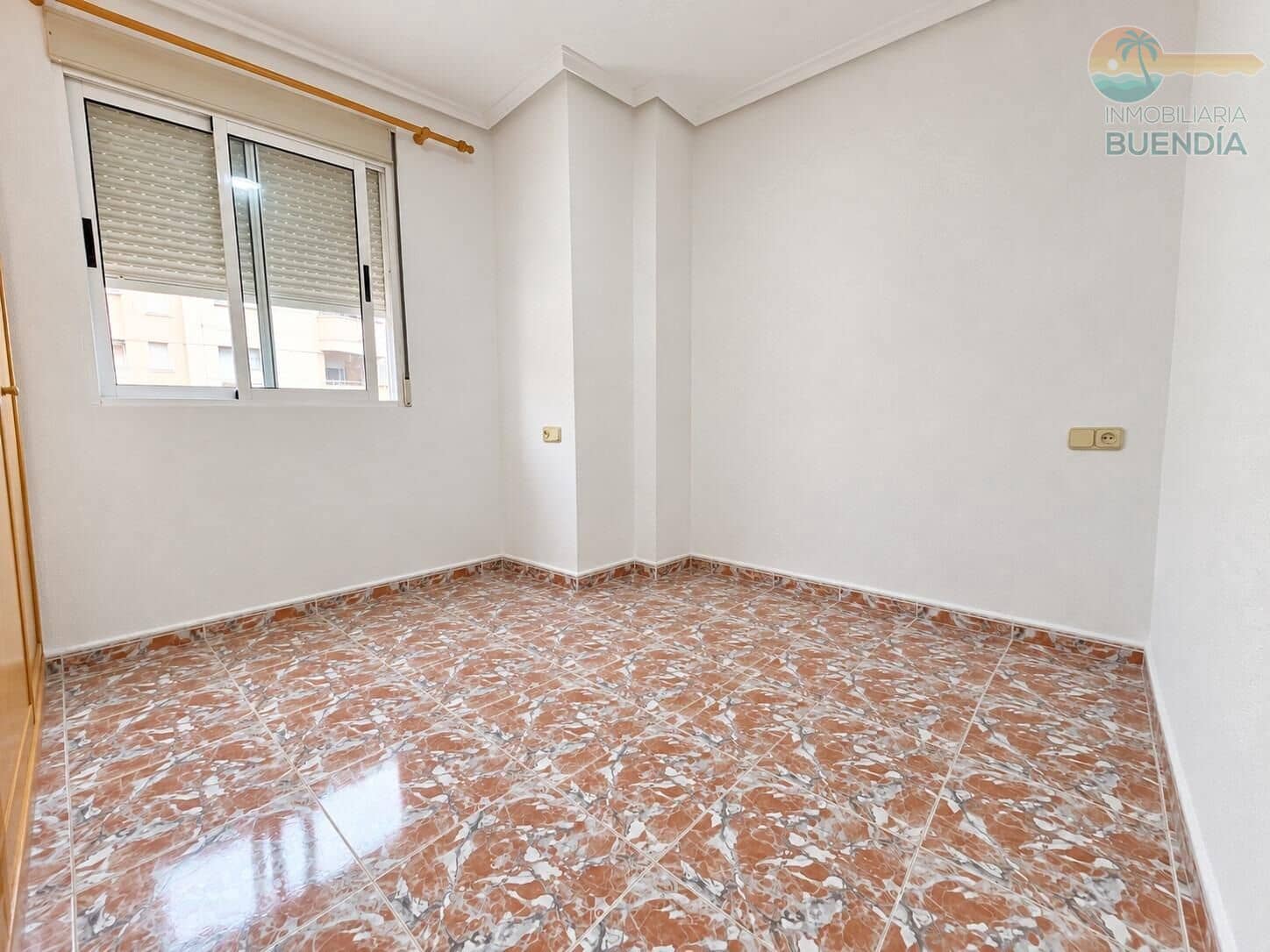Apartamento de 2 habitaciones en Puerto de Mazarron en venta - 124.900 € (Ref: 9652101)