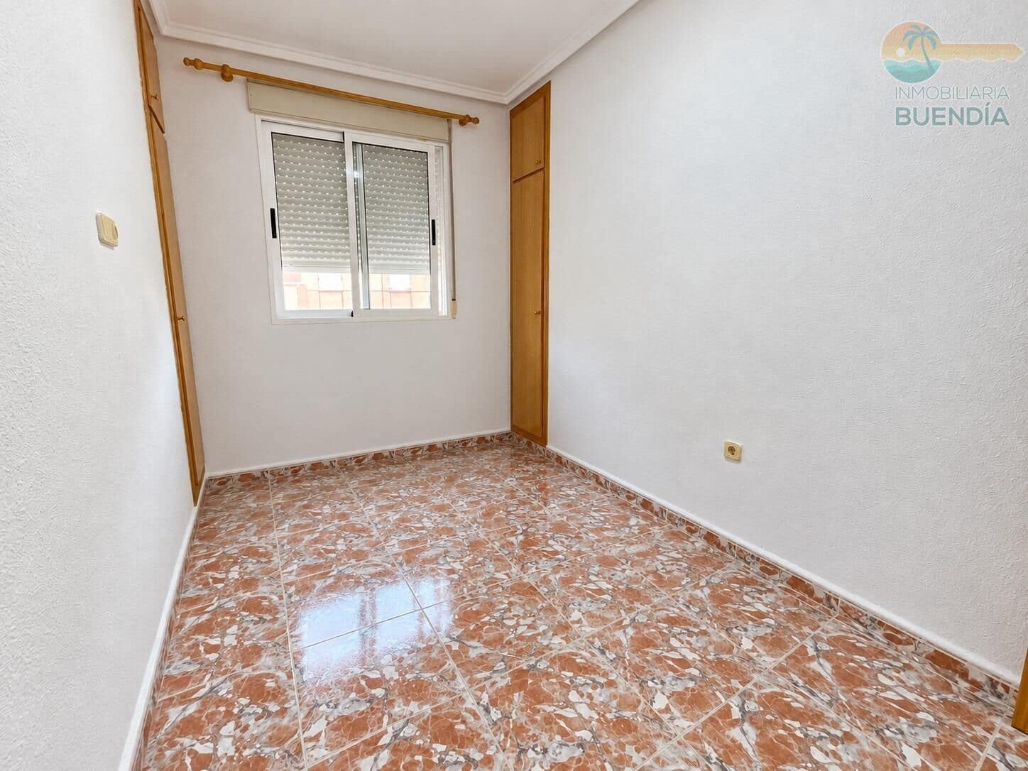 Apartamento de 2 habitaciones en Puerto de Mazarron en venta - 124.900 € (Ref: 9652101)