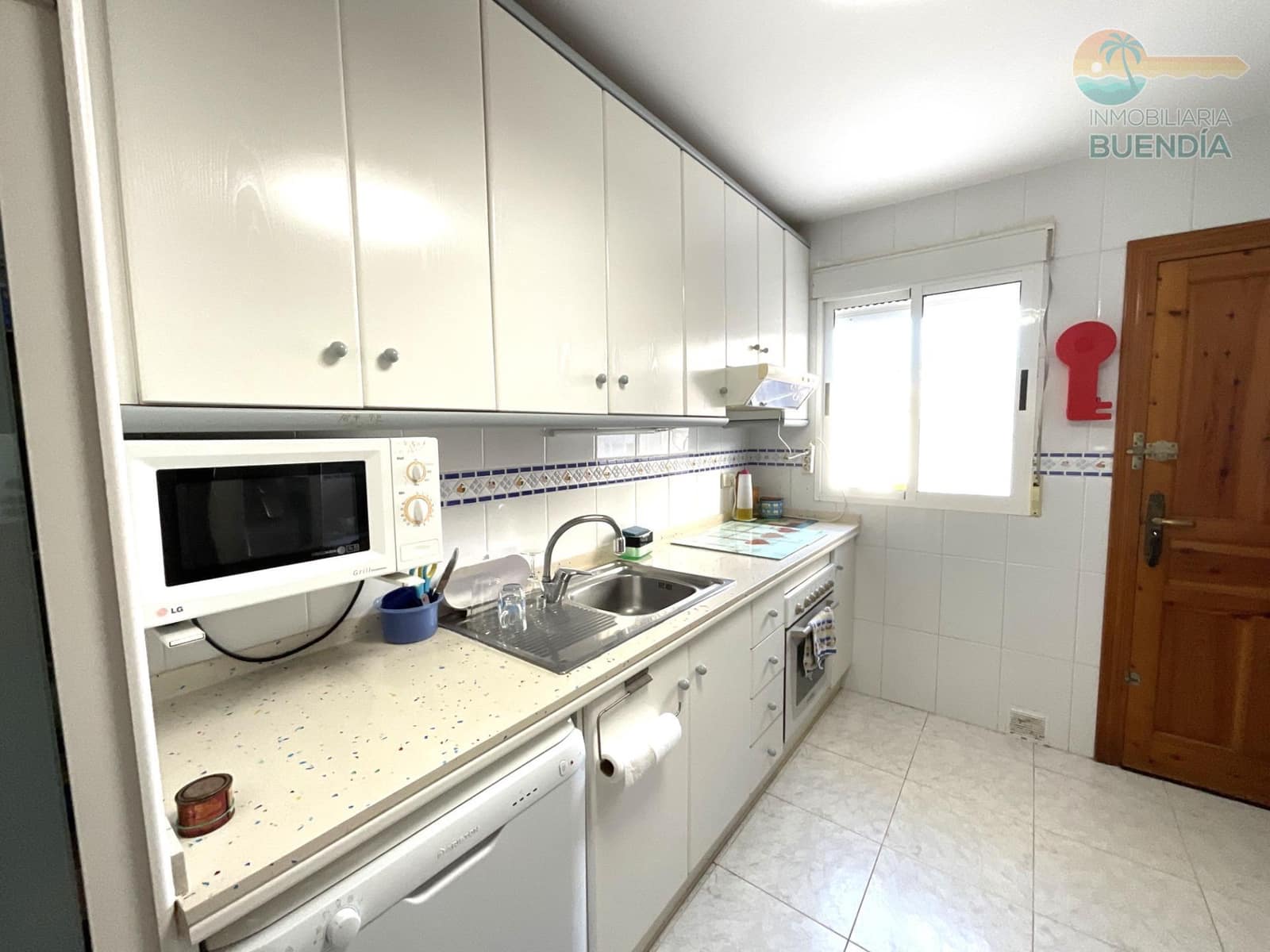 4 bedroom Apartment for sale in Puerto de Mazarron with pool - € 319,900 (Ref: 9652102)