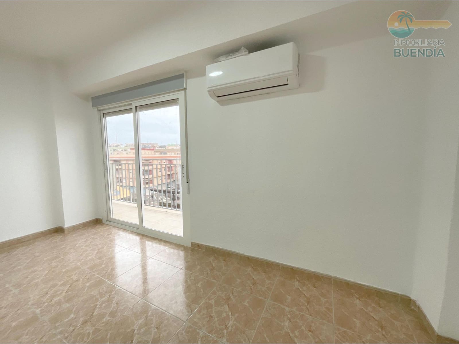 2 bedroom Apartment for sale in Puerto de Mazarron - € 99,900 (Ref: 9656183)