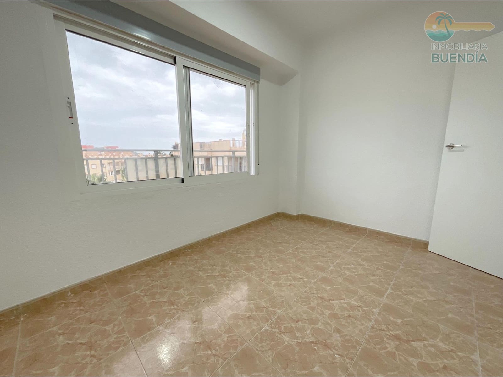 2 bedroom Apartment for sale in Puerto de Mazarron - € 99,900 (Ref: 9656183)