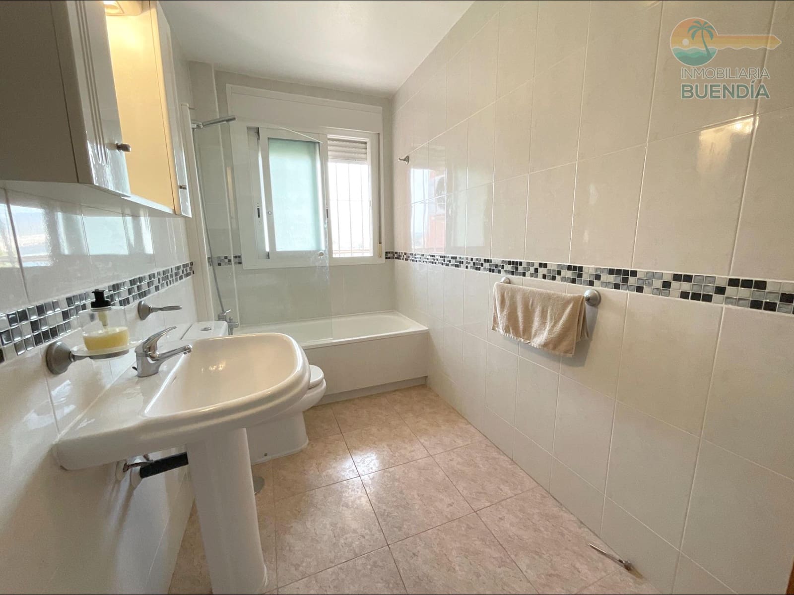 2 soveværelse Lejlighed til salg i Puerto de Mazarron med swimmingpool garage - € 189.000 (Ref: 9762065)