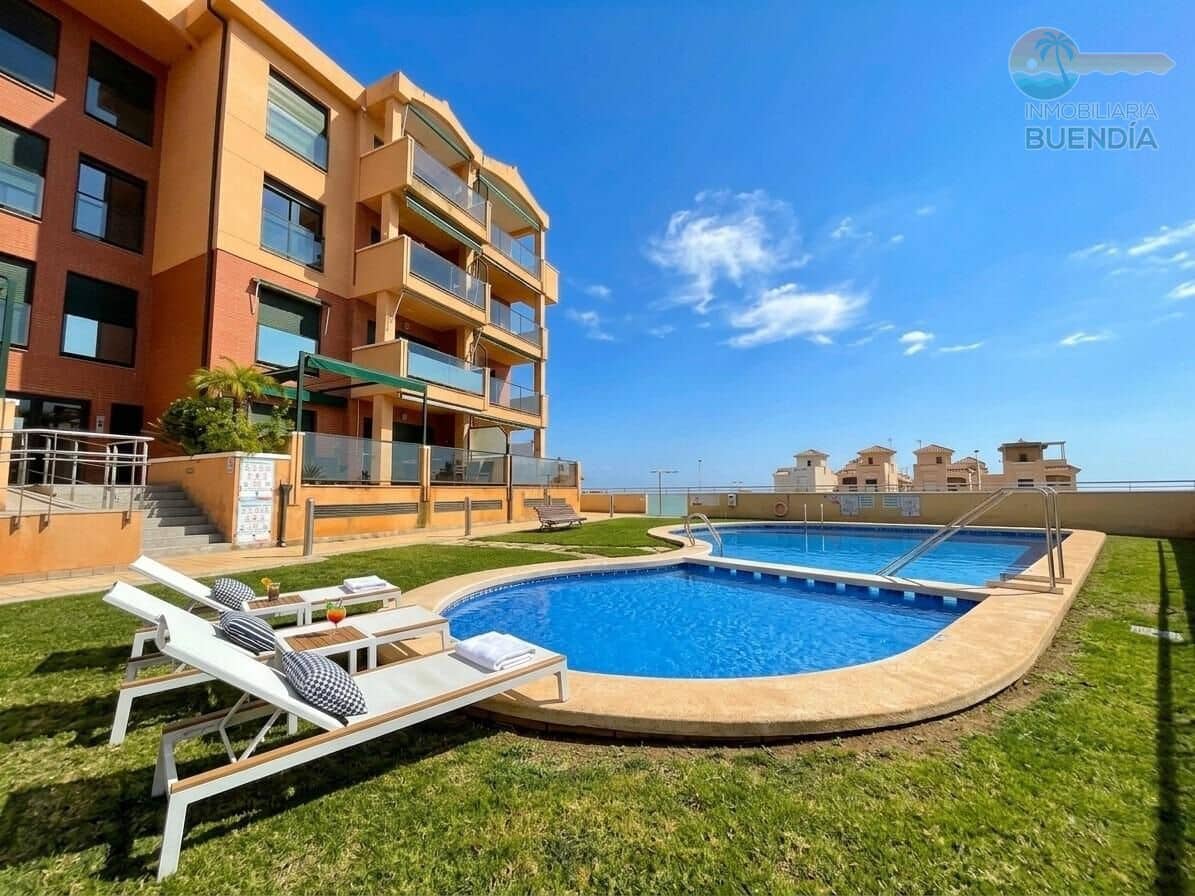 3 makuuhuone Kattohuoneisto myytävänä paikassa Alamillo mukana uima-altaan 
autotalli - 349 000 € (Ref: 9804385)