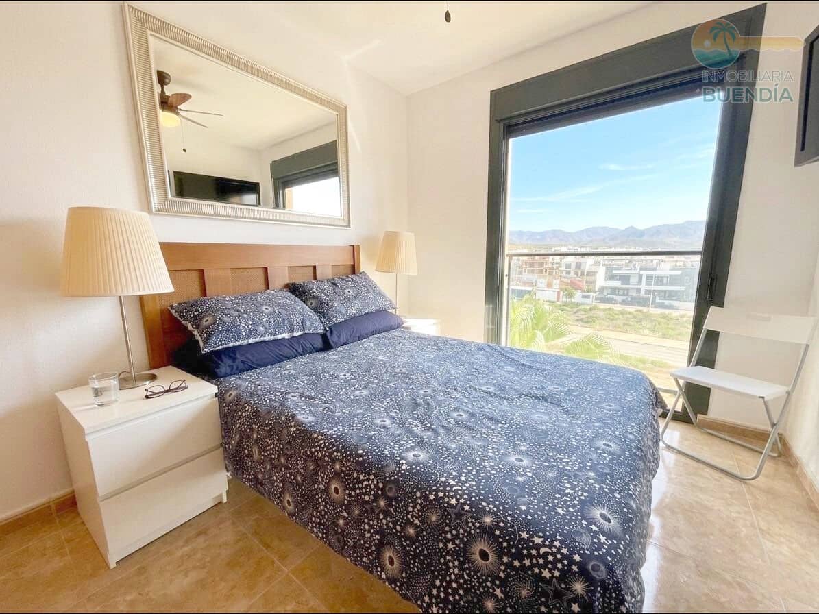 3 makuuhuone Kattohuoneisto myytävänä paikassa Alamillo mukana uima-altaan 
autotalli - 349 000 € (Ref: 9804385)