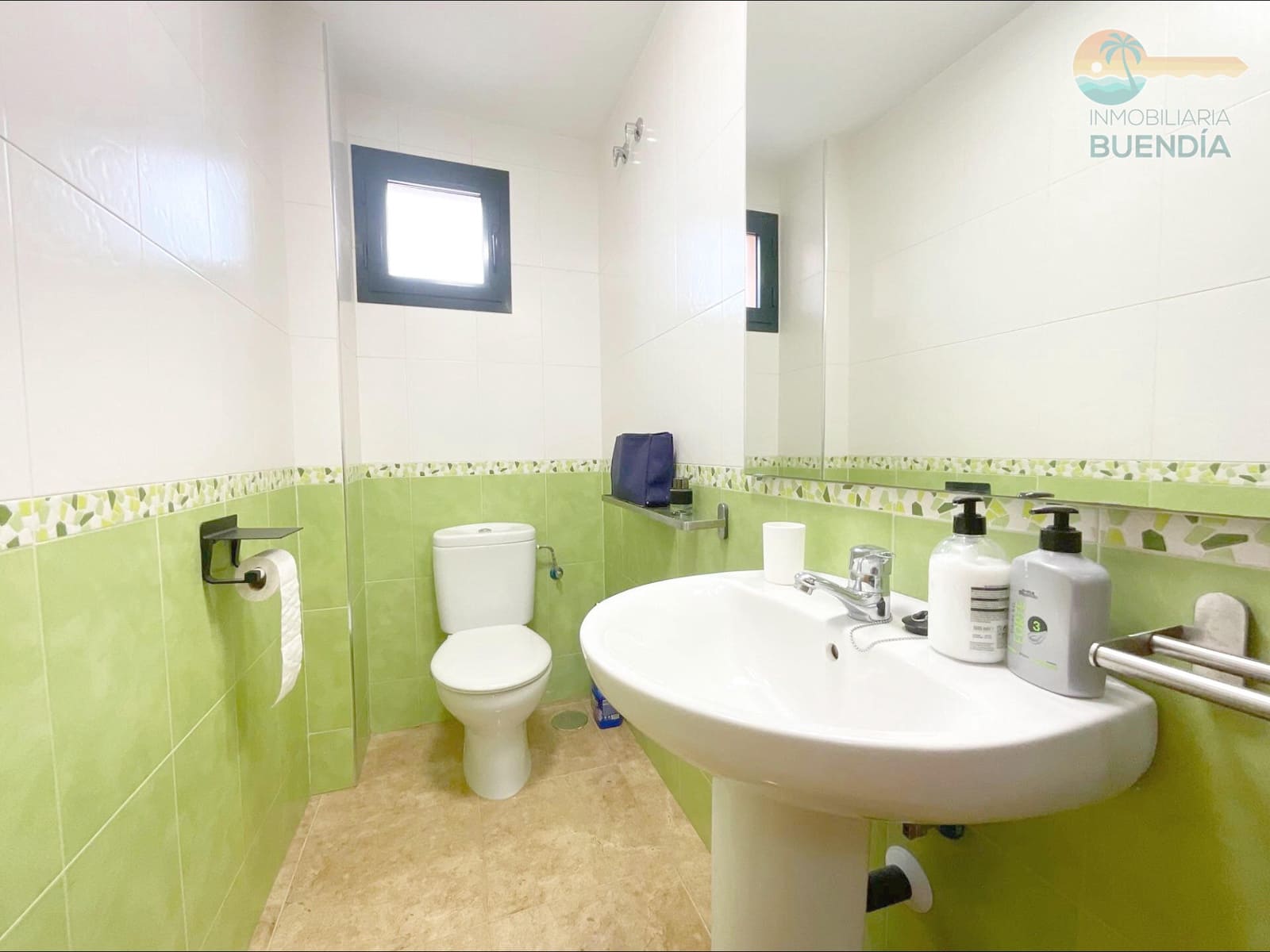 3 makuuhuone Kattohuoneisto myytävänä paikassa Alamillo mukana uima-altaan 
autotalli - 349 000 € (Ref: 9804385)