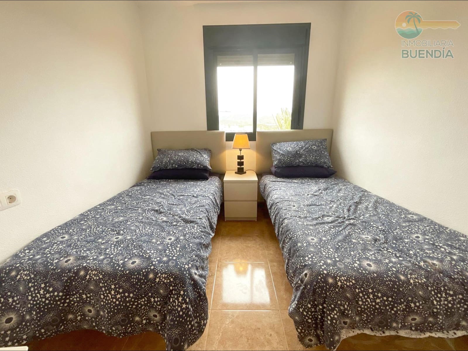 3 makuuhuone Kattohuoneisto myytävänä paikassa Alamillo mukana uima-altaan 
autotalli - 349 000 € (Ref: 9804385)