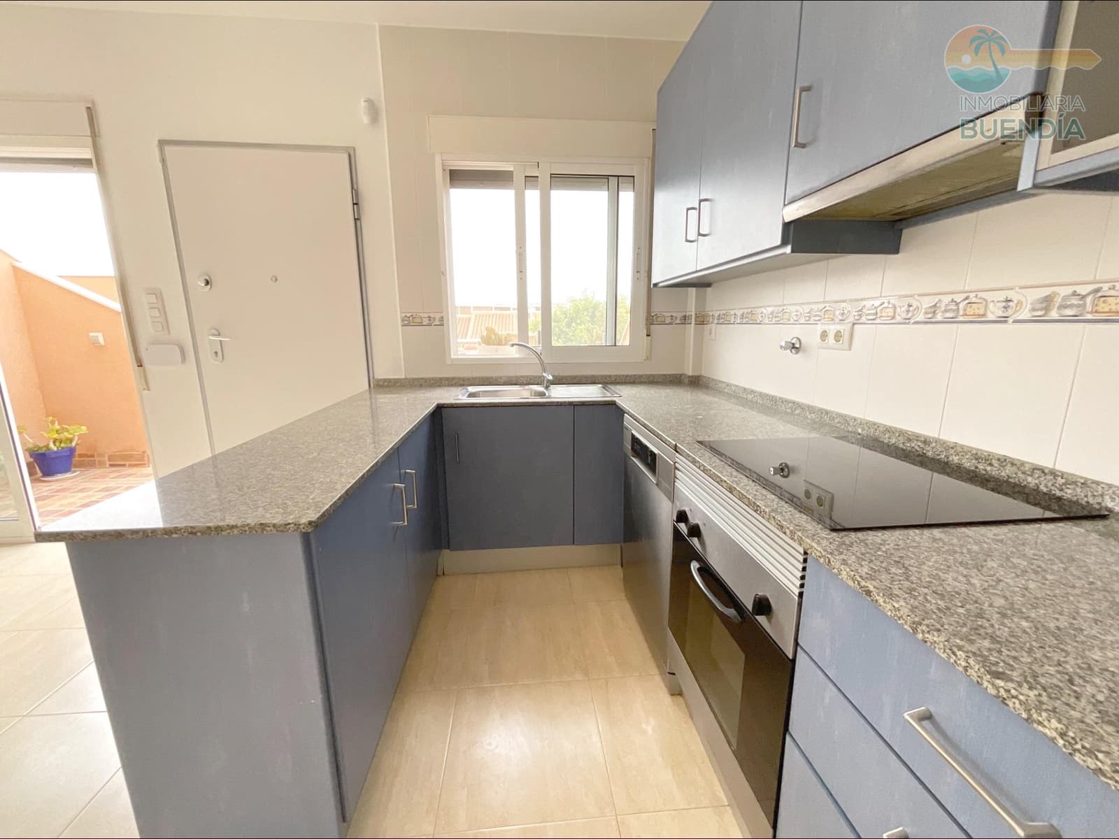 2 makuuhuone Kattohuoneisto myytävänä paikassa Alamillo mukana uima-altaan 
autotalli - 219 500 € (Ref: 9818306)
