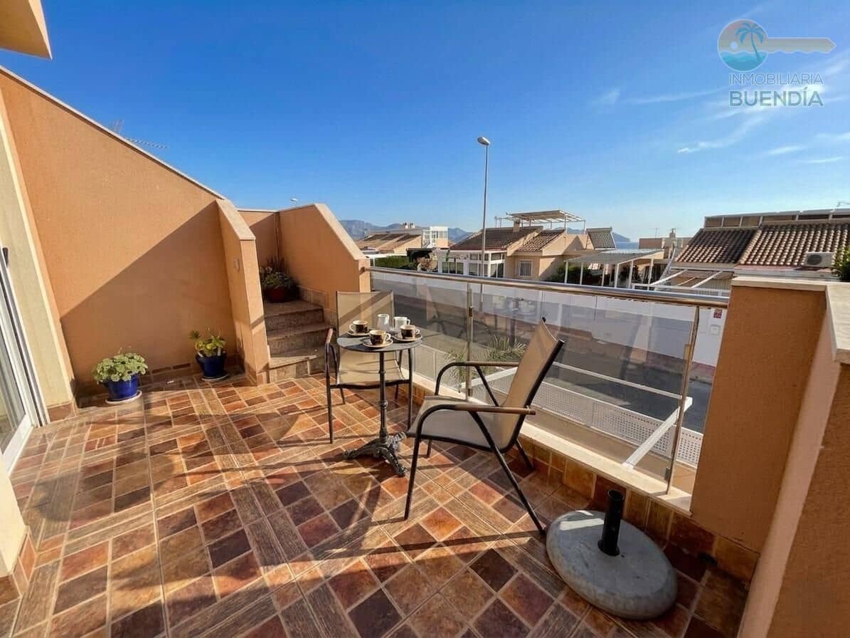 2 bedroom Penthouse for sale in Alamillo with pool garage - € 219,500 (Ref: 9818306)