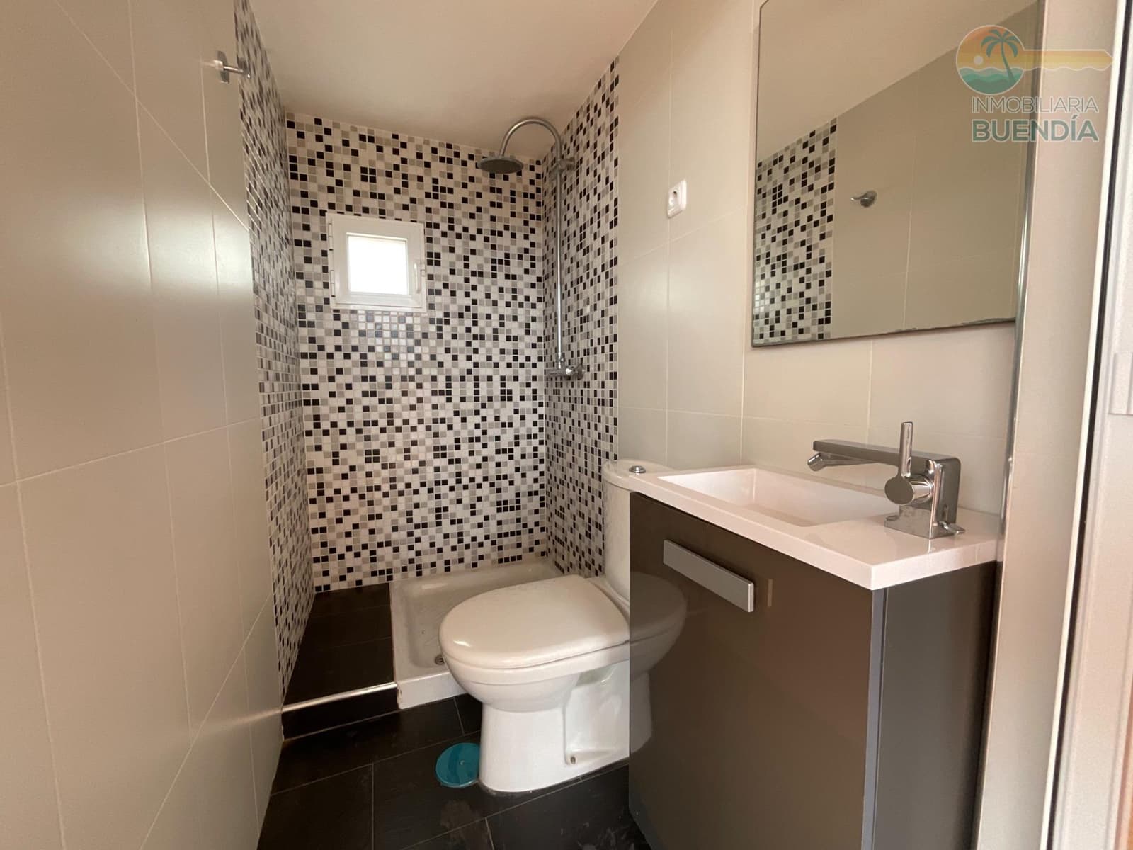 2 bedroom Penthouse for sale in Alamillo with pool garage - € 219,500 (Ref: 9818306)