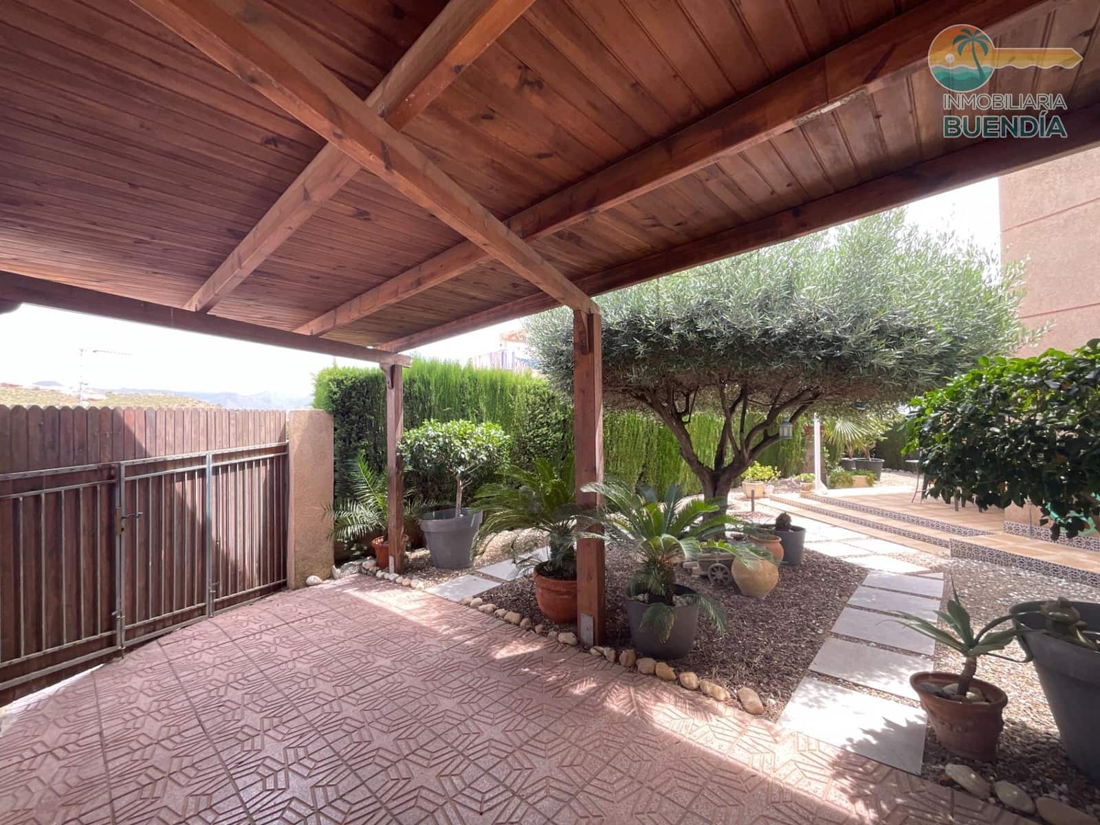Apartamento de 2 habitaciones en Alamillo en venta con piscina - 172.900 € (Ref: 9829262)