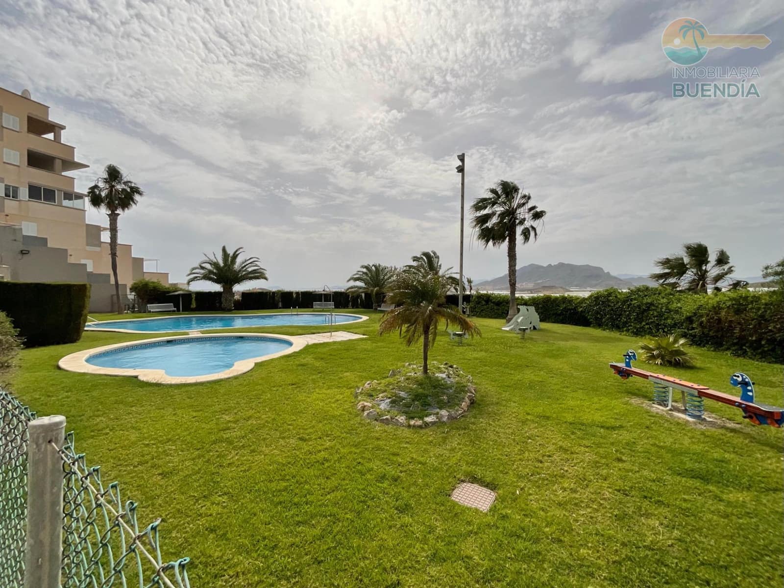 2 makuuhuone Huoneisto myytävänä paikassa Puerto de Mazarron mukana uima-altaan - 144 000 € (Ref: 9829263)