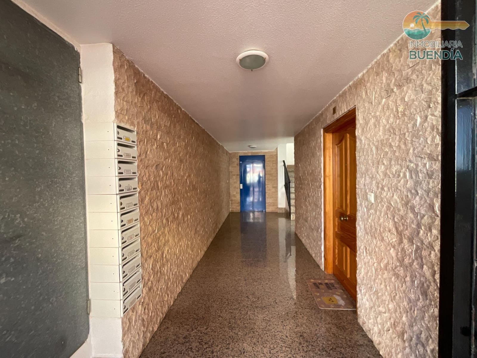 2 bedroom Apartment for sale in Puerto de Mazarron with pool garage - € 141,750 (Ref: 9839333)