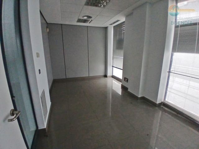 Erhverv til salg i Puerto de Mazarron, Mazarrón - € 270.000 (Ref: 9843474)