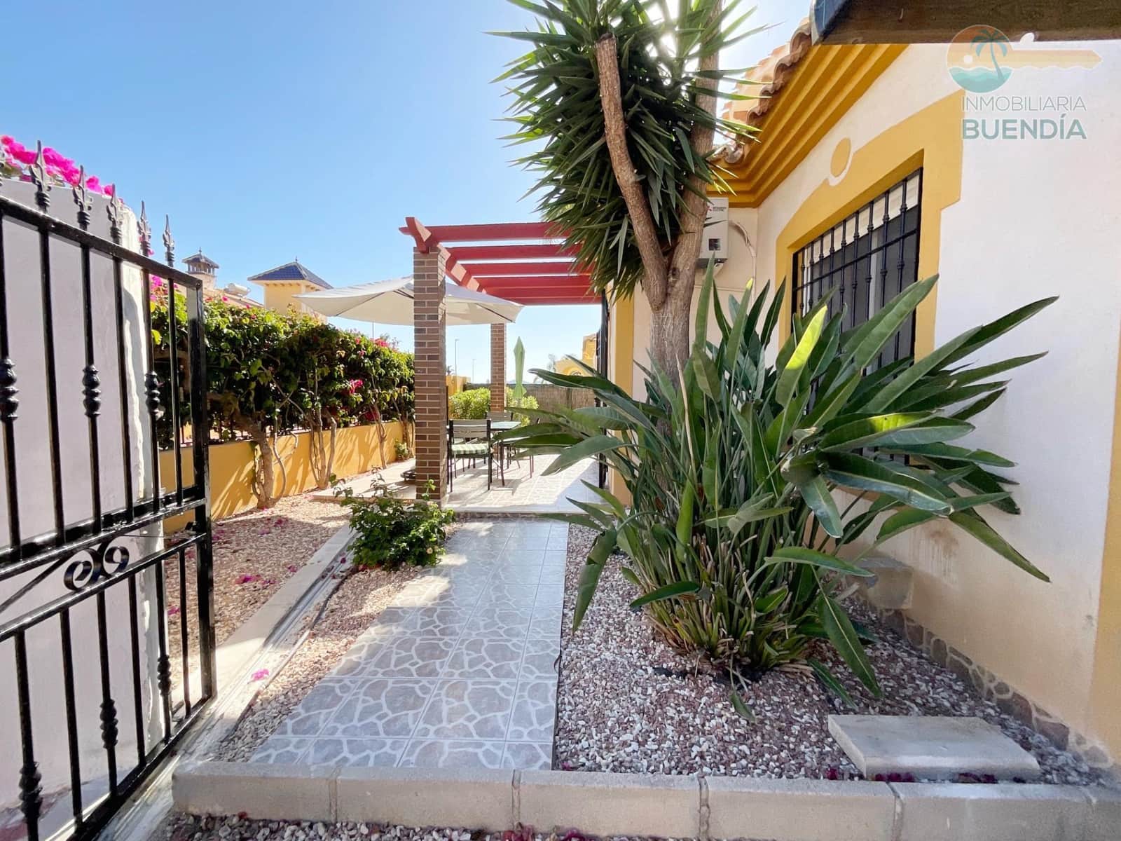 3 bedroom Villa for sale in Mazarron with pool - € 235,000 (Ref: 9857648)