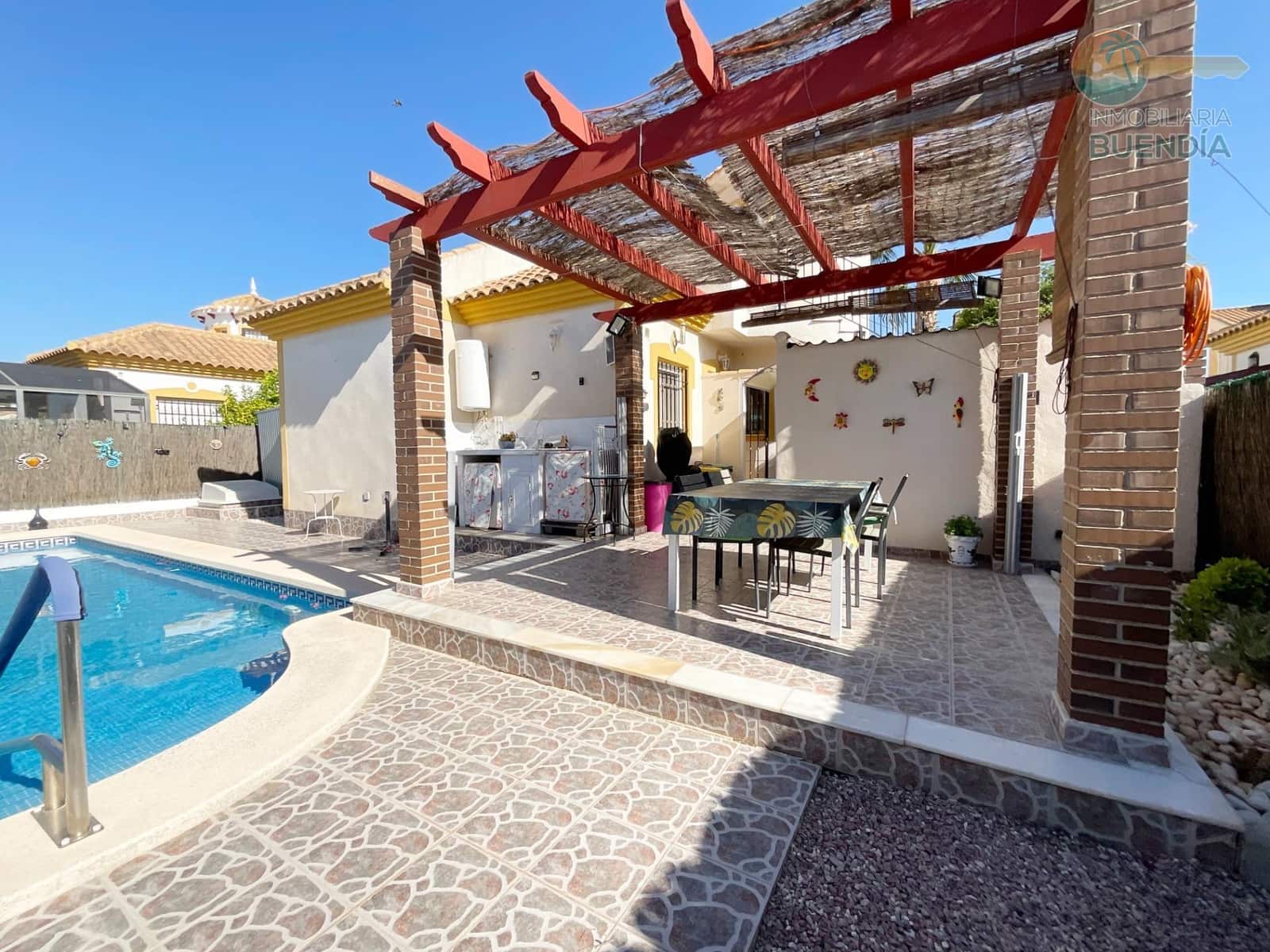 3 bedroom Villa for sale in Mazarron with pool - € 235,000 (Ref: 9857648)