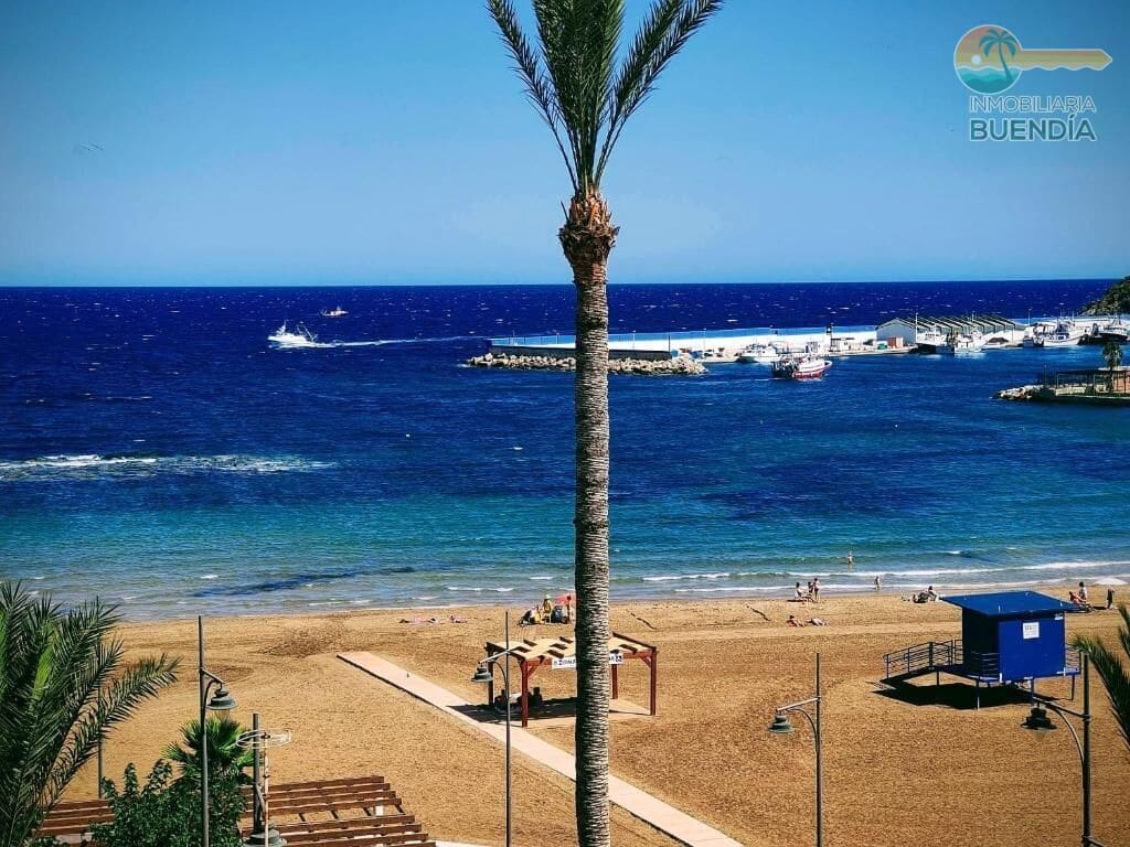 2 bedroom Apartment for sale in Puerto de Mazarron - € 144,000 (Ref: 9878937)