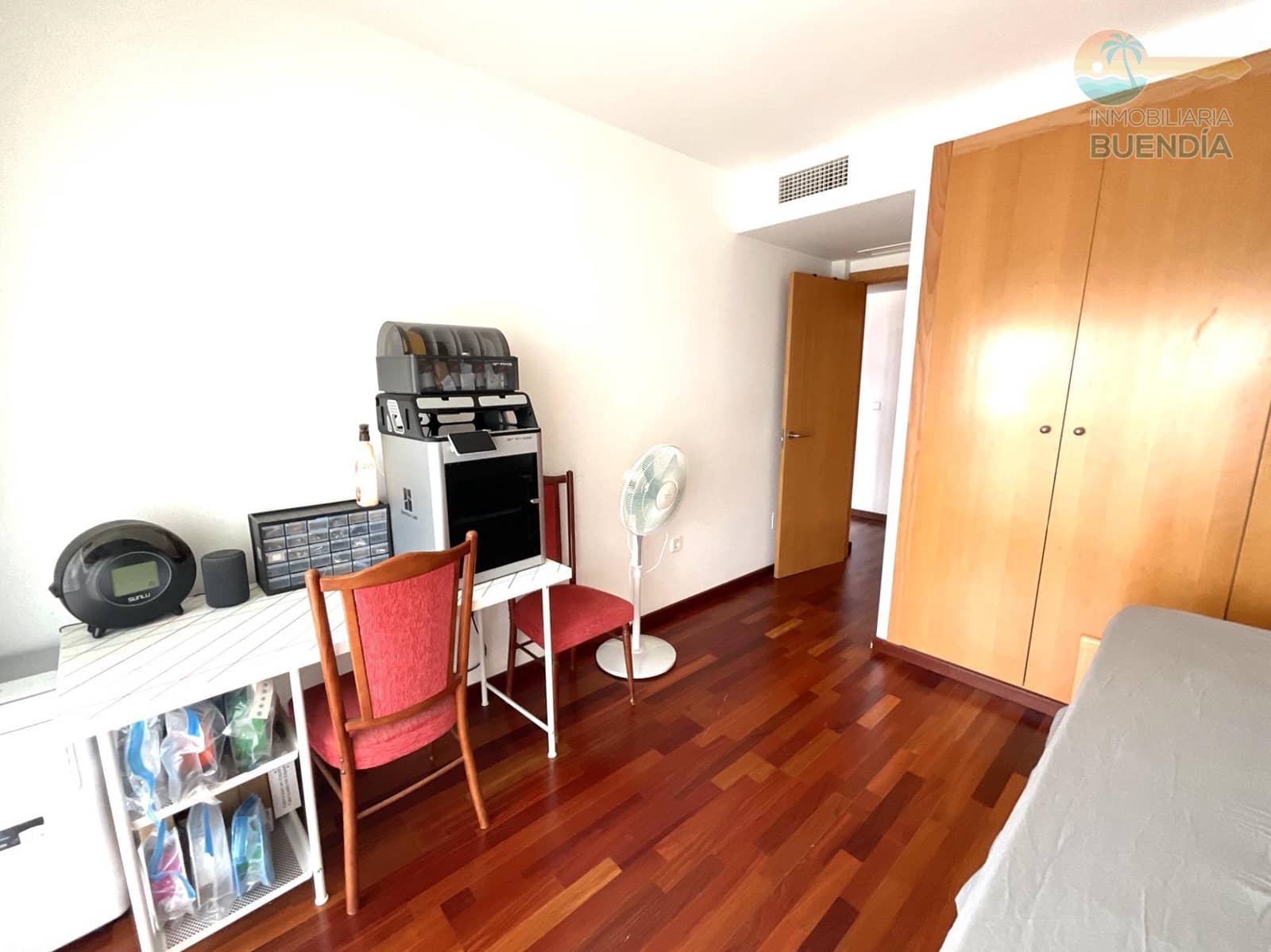 2 bedroom Apartment for sale in Puerto de Mazarron with garage - € 299,900 (Ref: 9890474)
