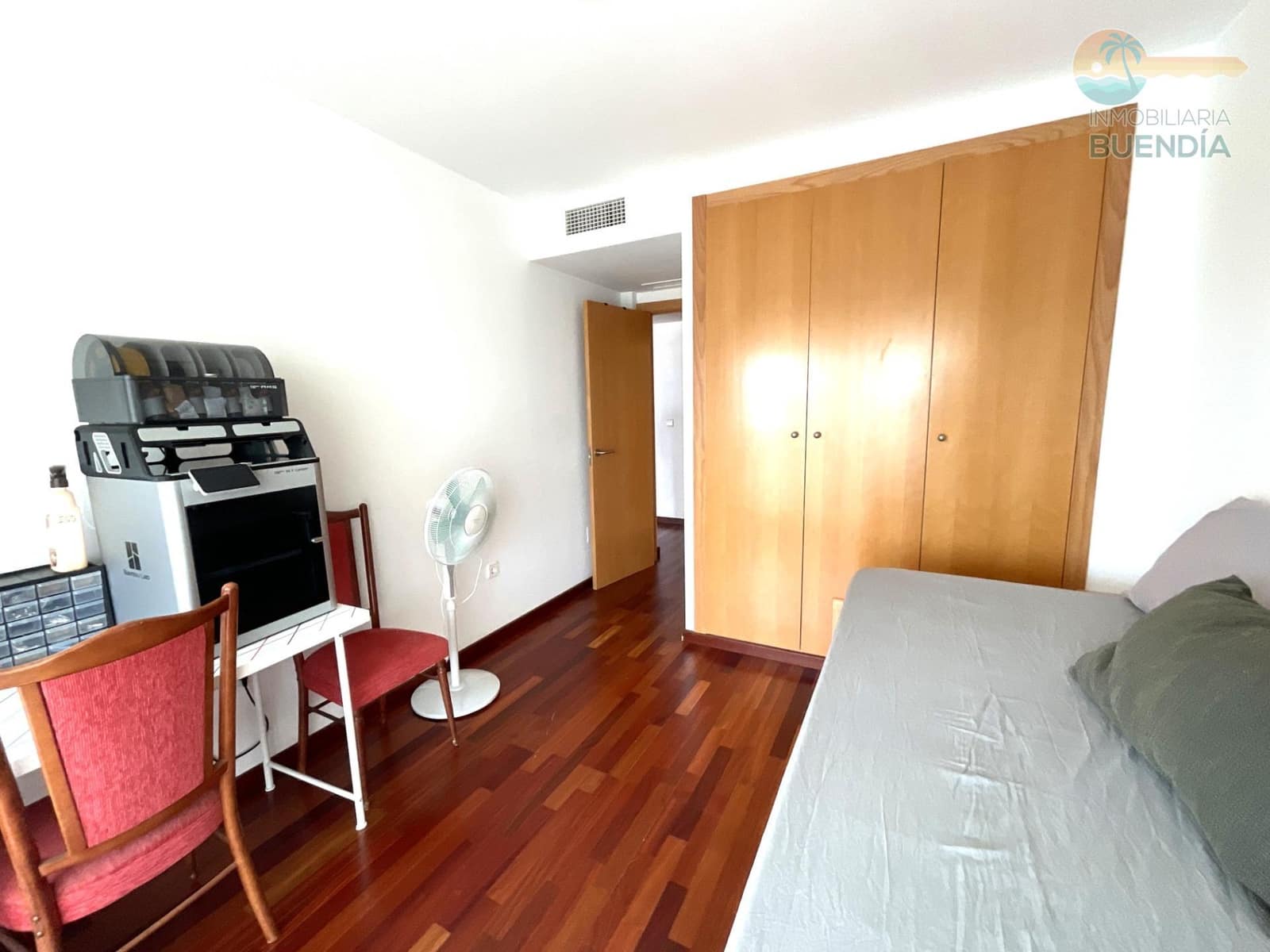2 bedroom Apartment for sale in Puerto de Mazarron with garage - € 299,900 (Ref: 9890474)