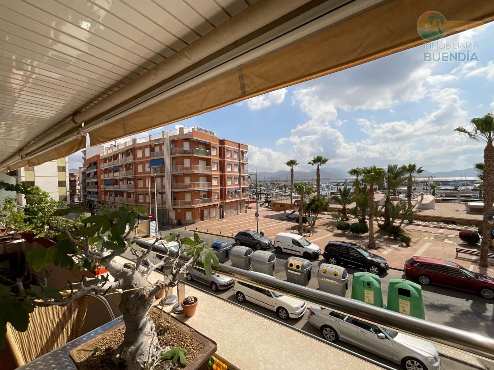 2 bedroom Apartment for sale in Puerto de Mazarron with garage - € 299,900 (Ref: 9890474)