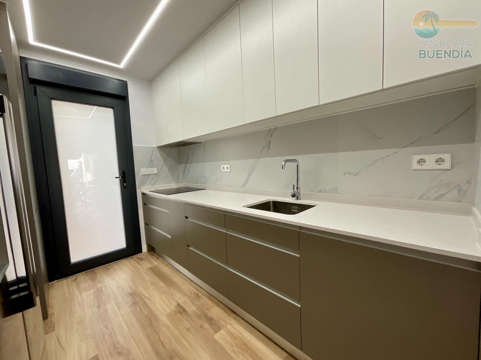 2 chambre Appartement à vendre à Alamillo avec piscine - 315 000 € (Ref: 9929475)