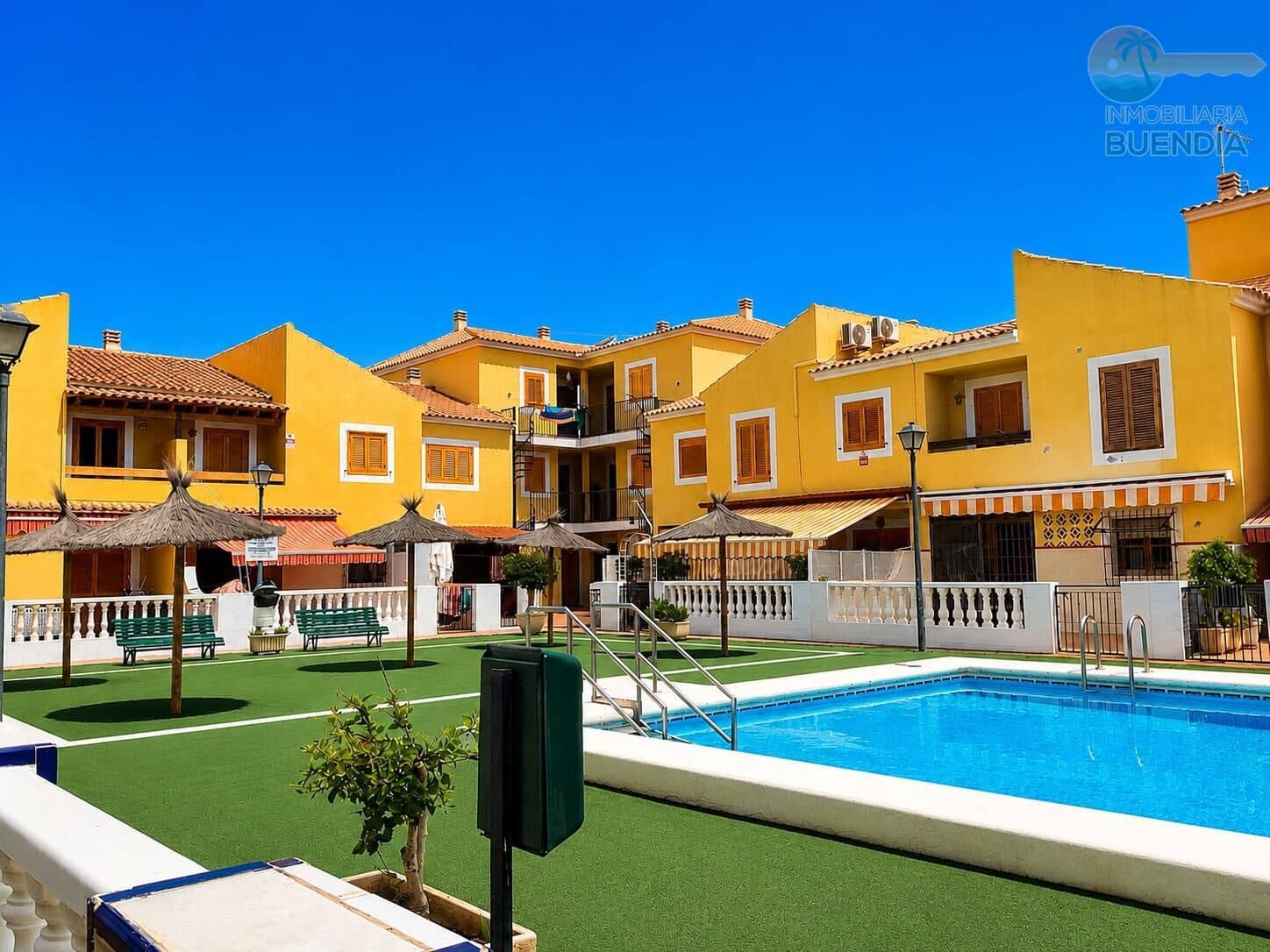 4 makuuhuone Huoneisto myytävänä paikassa Puerto de Mazarron mukana uima-altaan - 250 000 € (Ref: 9947990)