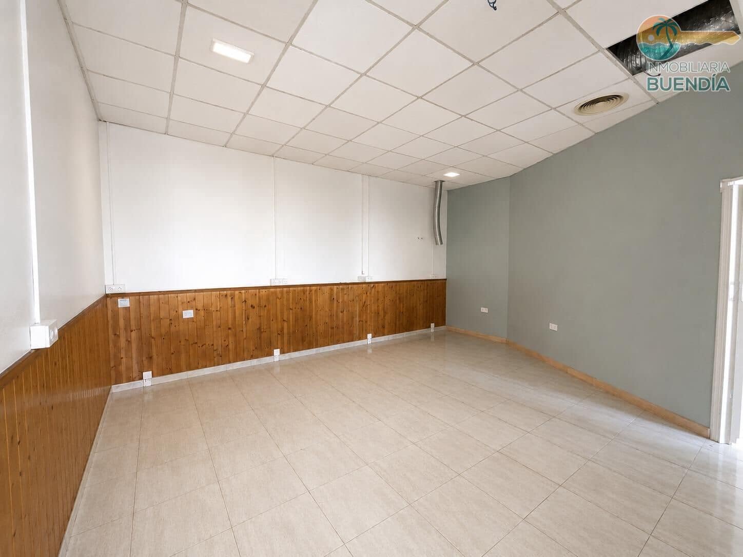 Local Commercial à vendre à Puerto de Mazarron - 240 000 € (Ref: 9970709)