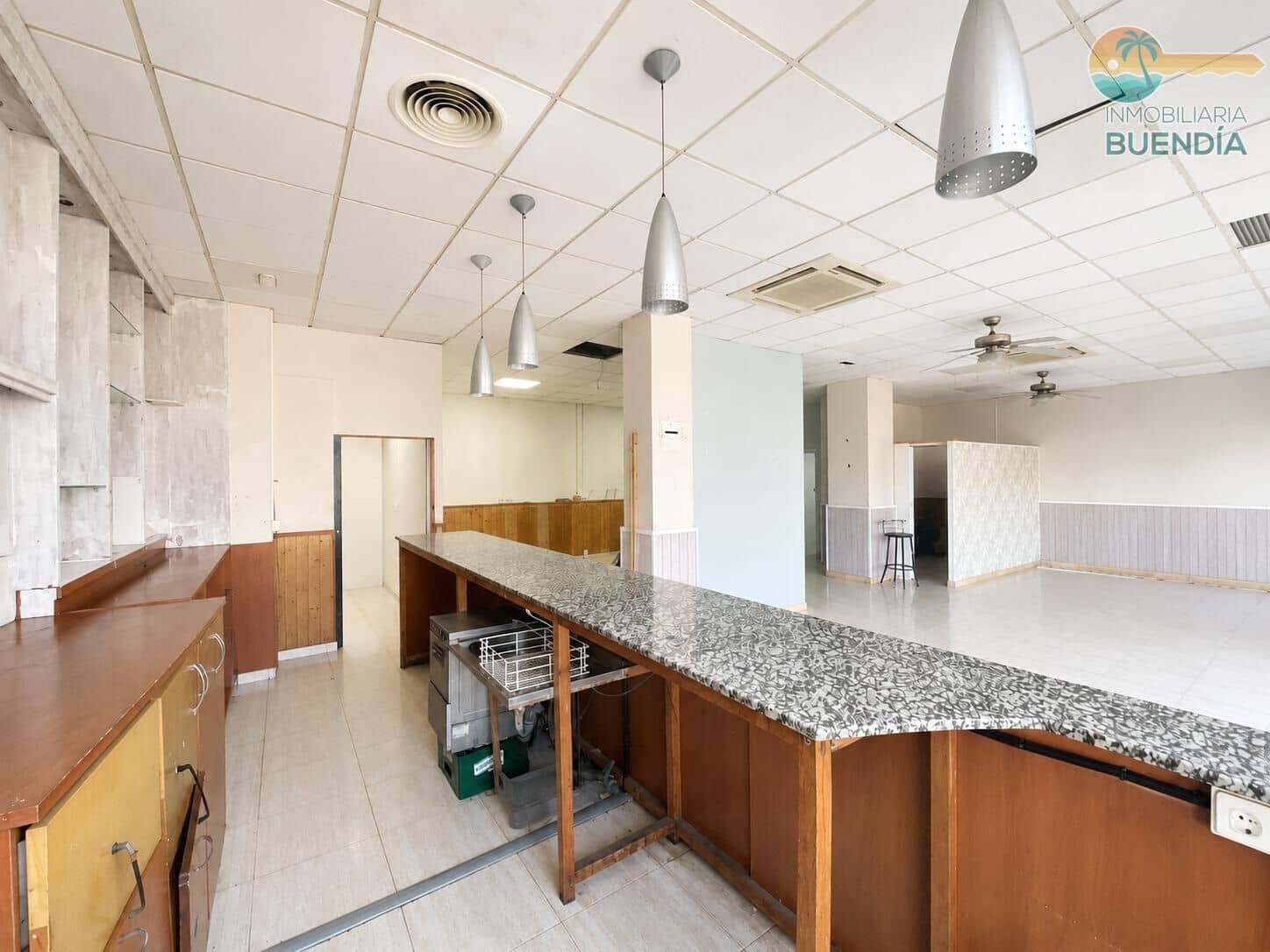 Local Commercial à vendre à Puerto de Mazarron - 240 000 € (Ref: 9970709)