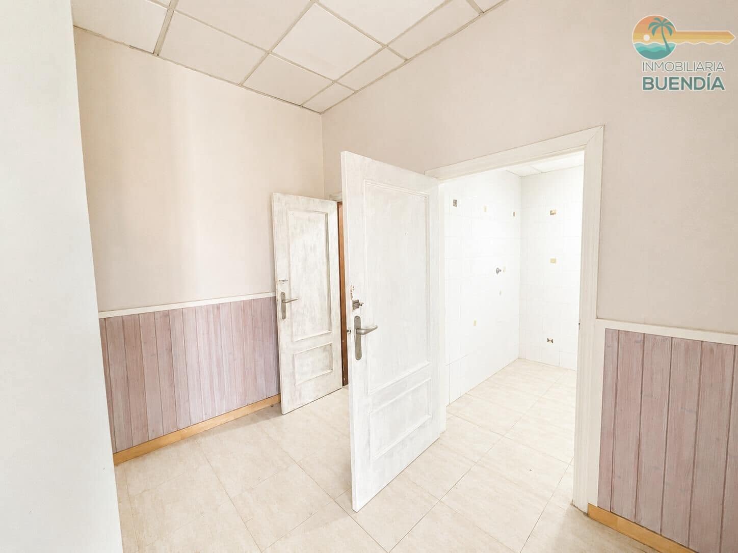 Local Commercial à vendre à Puerto de Mazarron - 240 000 € (Ref: 9970709)