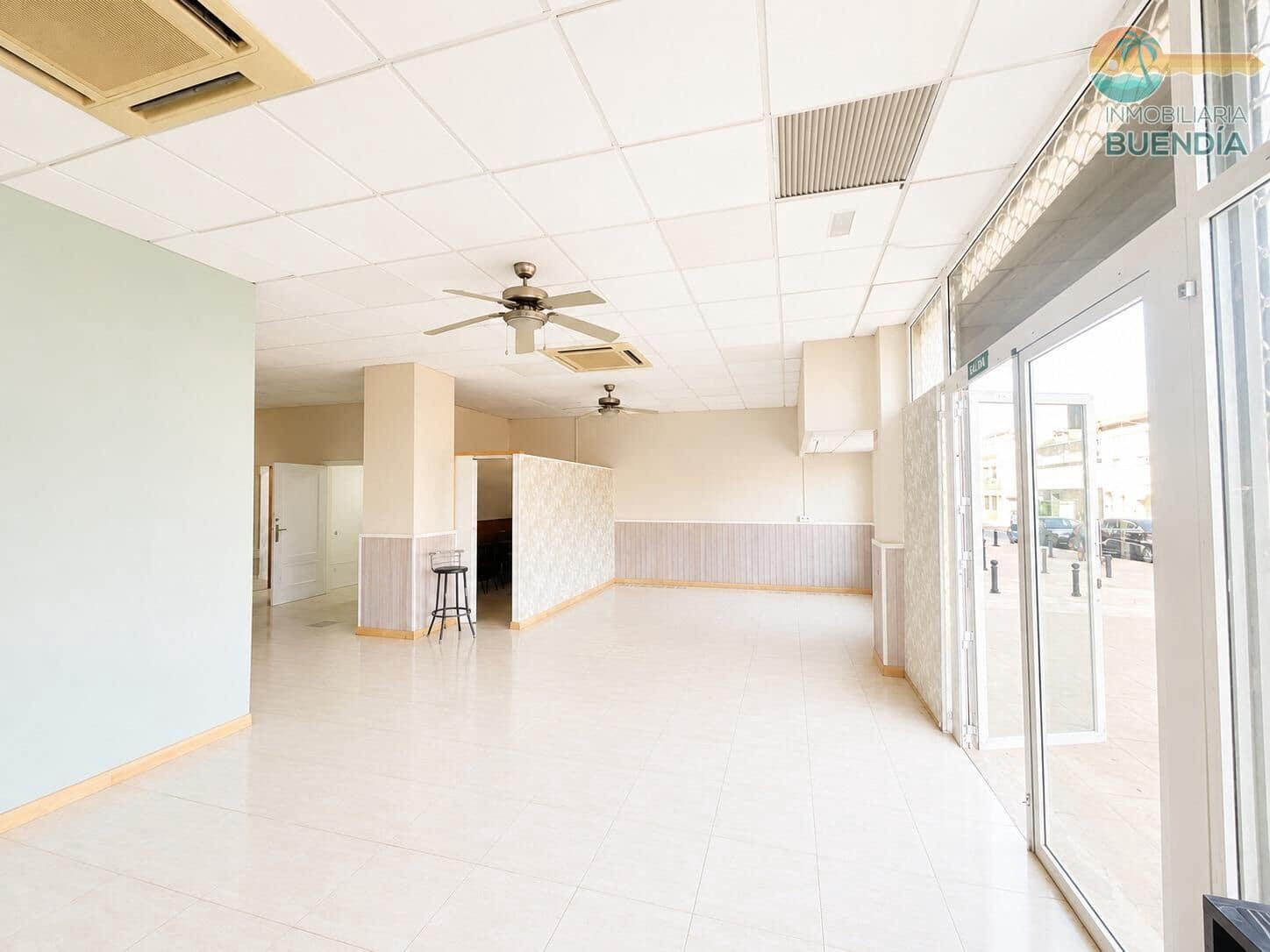 Local Commercial à vendre à Puerto de Mazarron - 240 000 € (Ref: 9970709)