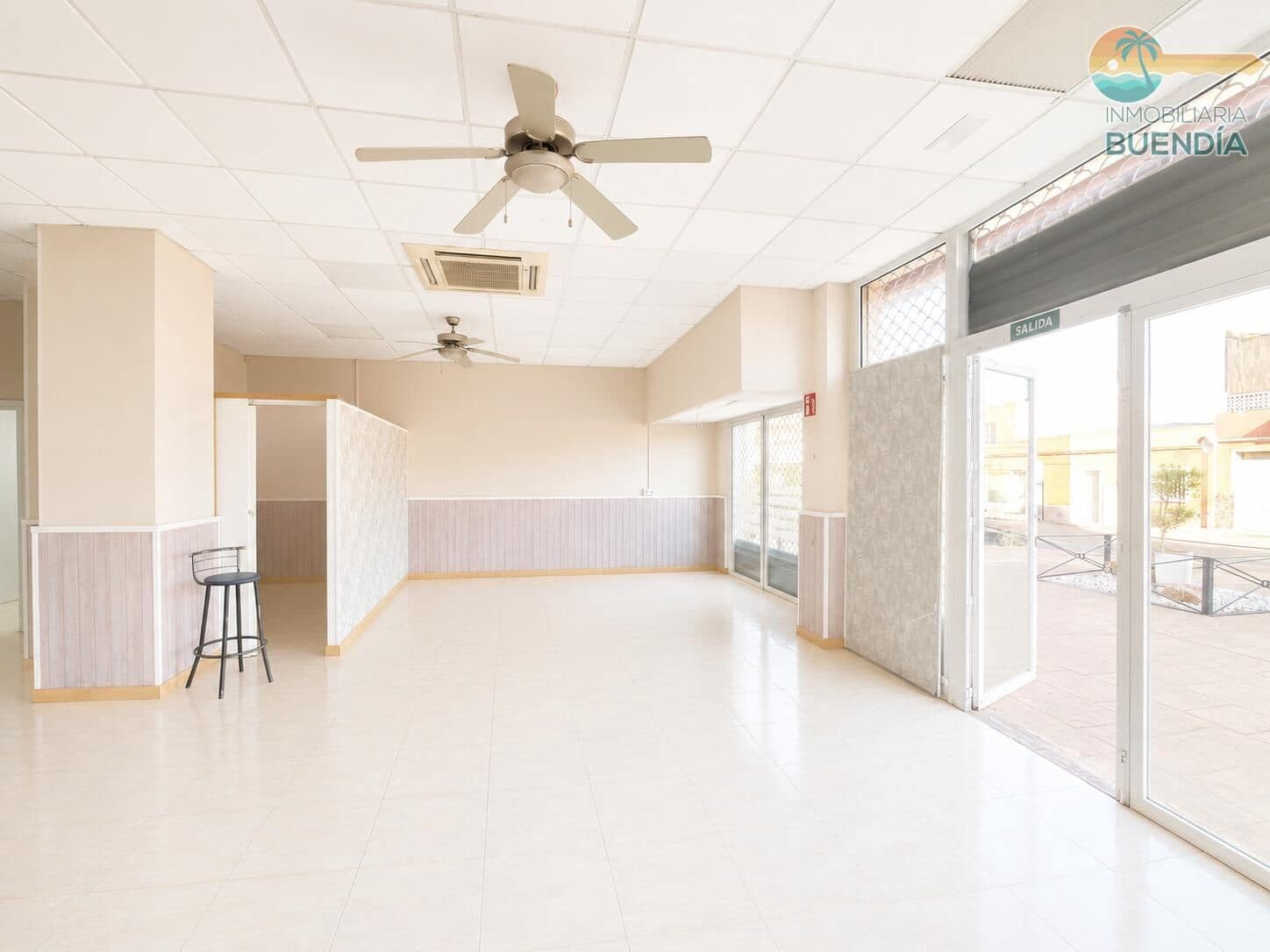 Local Commercial à vendre à Puerto de Mazarron - 240 000 € (Ref: 9970709)
