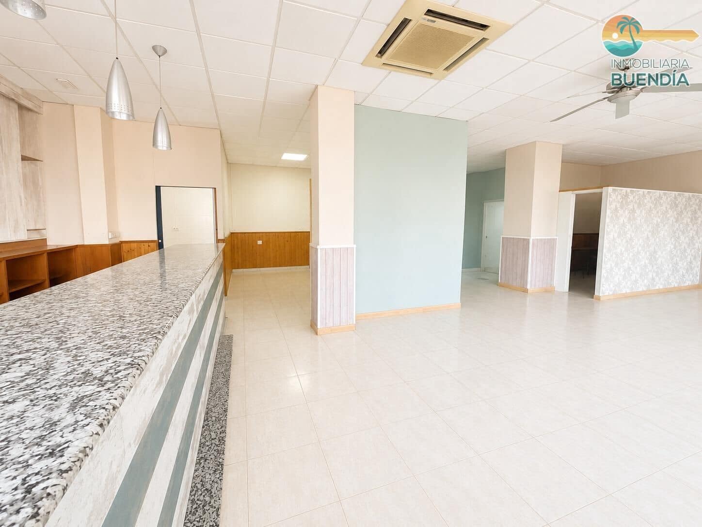 Kaupallinen myytävänä paikassa Puerto de Mazarron - 240 000 € (Ref: 9970709)