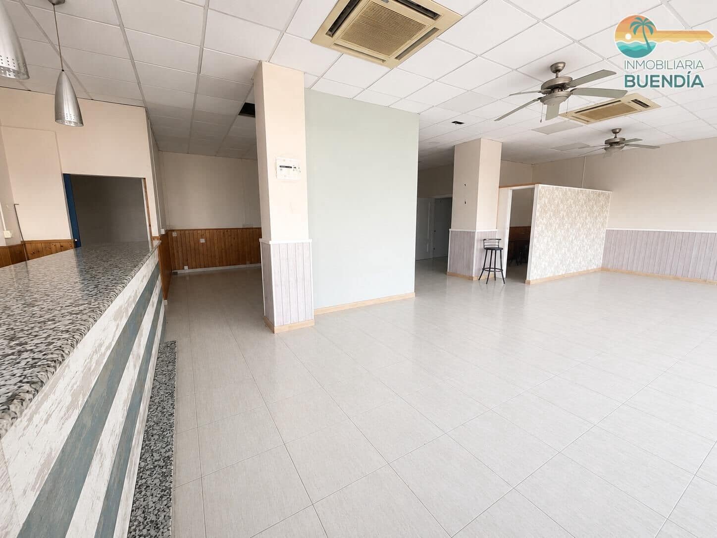 Kaupallinen myytävänä paikassa Puerto de Mazarron - 240 000 € (Ref: 9970709)
