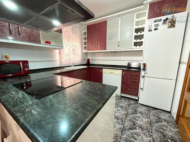4 slaapkamer Appartement te koop in Puerto de Mazarron, Mazarrón - € 154.900 (Ref: 9979808)