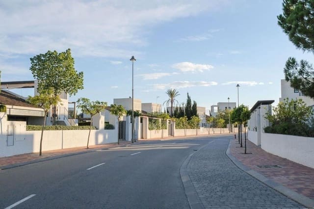 4 camera da letto Villa in vendita in La Peraleja Golf Resort, Murcia città con piscina garage - 375.000 € (Rif: 10020956)