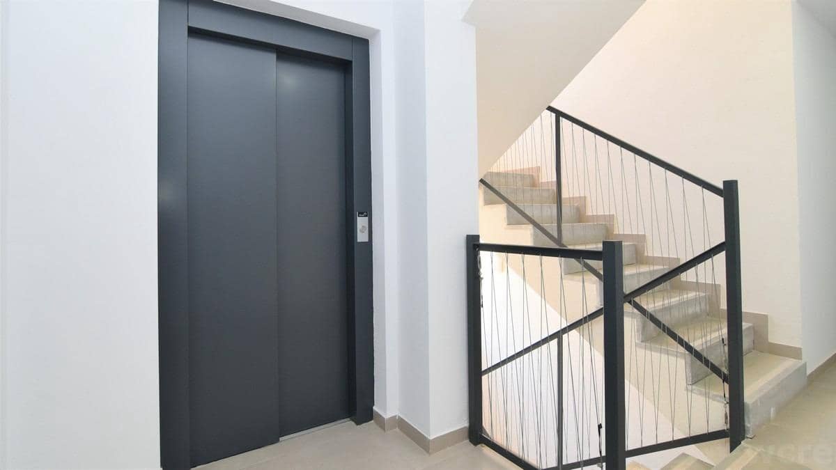 2 bedroom Apartment for sale in Santa Pola with pool garage - € 290,000 (Ref: 10030612)